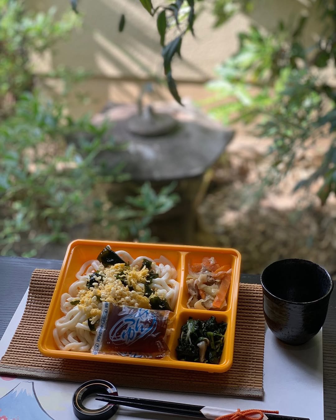 ・ 今日はアポロ１１号が月から帰還し た日だそうです。 アポロ計画については映画会社が映 像を作ったとかのお話がありますが 最近では実際に月に行っていた事が 証明されています。そのうち宇宙旅 行に行ける日が来るんですかね～？ #お弁当 #ご...