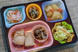 今月のおすすめメニュー♪～鶏肉のマーマレード煮～
